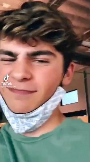 ayden mekus representing his love for claire in his tiktok 🥺