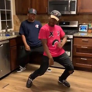 크리스 브라운 새 싱글 'No Guidance'에 춤추는 키다👍🏼 키다 그루브에 크브&드레이크 조합은 월요병 처방약..!💊 #크리스브라운 #드레이크 #NoGuidance #새앨범 #Indigo #6월28일발매 | Sony Music Korea (소니뮤직 코리아)