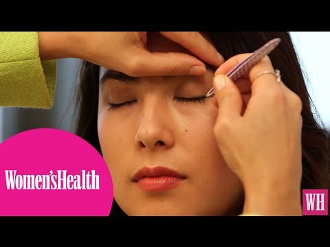 How To Apply and Remove Fake Lashes