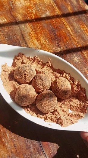 Easy Oreo Milo Balls!🍫 3 Ingredients only! Para sa mga Oreo and Choco Lovers 🍫🍫🍫 . . . . . #oreo #oreoballs #easyrecipe #cravings #dessert #snack #foodie #foodph #foodporn #foodgasm #foodtography #philippines #igdaily #manila #yummy #foodreels #foodblogger #goodfood #fbreels #recipevideo #craving #instagood #foodlover #fyp #foryoupage #viralreelsfb #virals #yummyyummy | Maine Cooks