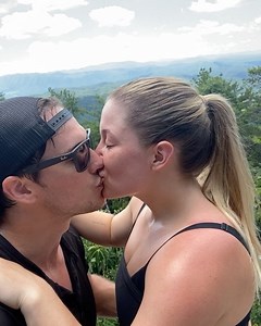 adventures w boo @shawnjohnson #smokeymountains #hike #marriage #views | Andrew East