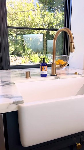 Uplifting Orange Blossom & Vanilla captures the warmth and optimism of the coming spring and summer months.  Keep your hands hydrated and smooth with our Orange Blossom Hand Soap and Hand Cream that delivers gentle, uplifting, and aromatherapeutic protection for your hands. | EO Products | Facebook