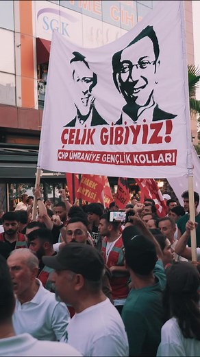 İleri Gidiyoruz: Vazgeçmeyenlerin Hikayesi