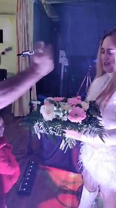 2.3K views · 92 reactions | Quero agradecer ao sr Manel , mordomo das festas de sao paulo em Ruivós, pela forma maravilhosa com que fui recebida na sua terra, muito obrigada por toda a simpatia e da sua familia e amigos, agradecer tambem a todos os presentes na grande festa de ontem 殺殺 | Nicole Viviana - Música | Facebook