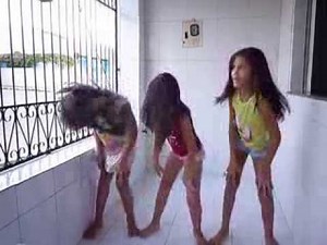 O bonde das pequeninas, SLS!