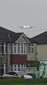 VIRGIN ATLANTIC AIRLINES 🇬🇧 Speed check 😱 ✈️ 🛬! #reelsviral #explore #Amazing . #foryou #planespotting #heathrow #britishairways | Round Travel aviation