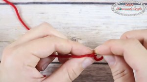 How to do the Russian Join! Get more awesome tips and tricks here: https://www.nickishomemadecrafts.com/tips-tricks-and.../ | Crochet Patterns & Tutorials by Nicki's Homemade Crafts