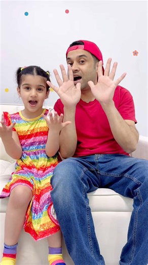 How many fingers on one hand 🖐️ ‪@SuperSimpleSongs‬ #kidsvideo #bebefinn #lingokids #cocomelon