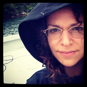 Video: Thesis Presentations 2010. Madeleine Elish: "The Evolution of the Companion Species: Creating Realms of Possibility for the Personal Computer"