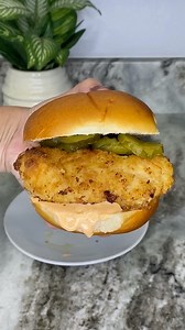Happy #NationalFriedChickenDay! 🍗 Celebrate with a healthier take on traditional fried chicken with our Oven Fried Chicken Sandwich with Greek Yogurt Hot Sauce - head to the link below for the full recipe. #tupperware #tupplife #friedchickensandwich U.S. - http://tupperwa.re/ChickenSandwichUS CA - http://tupperwa.re/ChickenSandwichCA | Tupperware U.S. & Canada