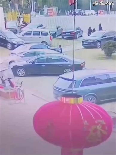 Firecracker in sewer | Boo Hoo Tube