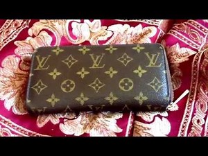 Louis Vuitton Zippy Wallet Review