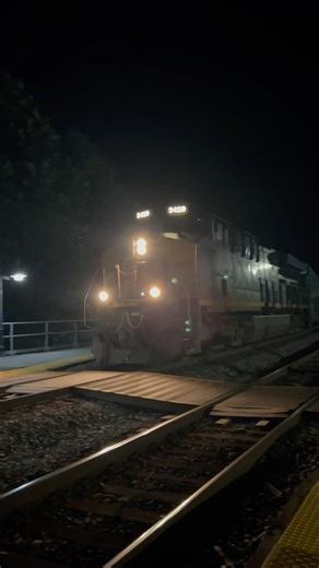 CSX Trash Train Passes Point of Rocks, MD #trains #csx