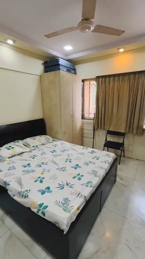 Looking for a Female Flatmate A single occupancy room with an attached washroom is available in a 2 BHK furnished flat. Location: Veera Desai Road, near Country Club, Andheri West Rent: ₹32,000 per month Deposit: ₹60,000 Brokerage applicable Availability: Immediate The other room is occupied by a couple. We are seeking a working professional Preferably vegetarian Pet Friendly Please DM for further details. Thank you! Please connect for more details on 7715014713 #flatandflatmatesmumbai #mumbai #