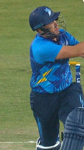 Ross Taylor launched one over the rope 🙌 (via @LLCT20) #LLCT20 #RossTaylor #Cricket #CricketReels #ESPNcricinfo | ESPNcricinfo