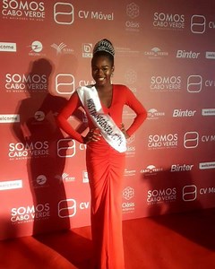 A primeira Miss Transgênero de Cabo Verde marcou presença na gala #somoscaboverde. O que acharam do look? | SAPO Cabo Verde
