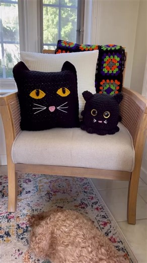 10K views · 270 reactions | Happy 1st of October! All crochet patterns can be found on my blog - mariasbluecrayon.com | Maria's Blue Crayon | Facebook