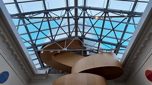 Interior View Art Gallery Ontario Toronto : vidéo de stock (100 % libre de droit) 3712555923 | Shutterstock