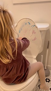 Things I wish I knew as a first time mom. Lisa shows the best way on how to potty train your toddler | The Midwest Ladies