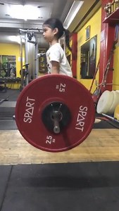 Daani Agnihotri 5 year old aspiring Filipino-Indian weightlifter / powerlifter Starting to train for her upcoming competitions in 2025 @ Cyber Muscle Gym #RondaAtletaSpotlight | Sports Corner PH