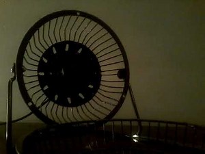 Cleaning a mainstays usb desk fan