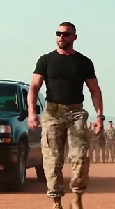 Everyone at Lackland called him 'brain-dead' and 'garbage' because he refused to bite the padded sleeve, laughing as they signed the kill order for a 'defective' weapon, completely blind to the fact that he wasn't failing—he was waiting for a command they weren't qualified to give—until a bearded stranger in a black tee hopped the fence, gave a whistle that sounded like death approaching, and proved that you don't use a sledgehammer to crack a walnut... you use it to break the world. CHAPTER 1 T