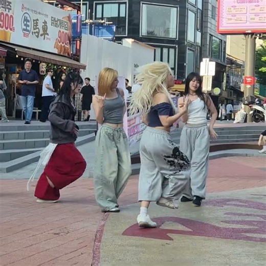 05/24/2026 17:48:50 #HEXIA Hongdae Busking