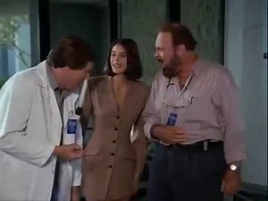 Laughing gas | "Lois and Clark" (S2X15)