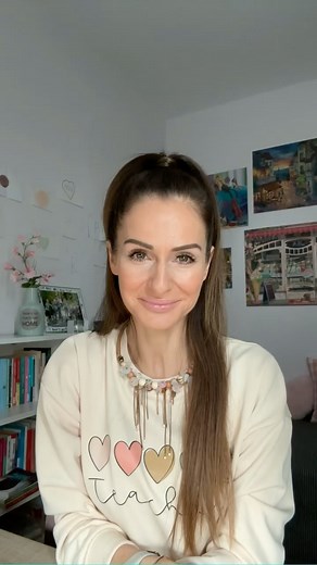 26K views · 62 reactions | Cât timp a trecut de când i-ai scris o scrisoare de dragoste….? 殺 #oananicolau #iubirea #relatii #cuplu #scrisoarededragoste | OanaNicolau | Facebook