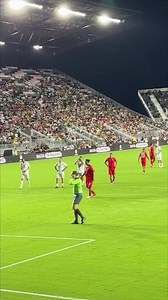 Ronaldinho Gaúcho apronta até cobrando pênalti | Diego Freestyle