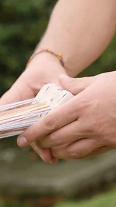 Main d'un Artisan Tablettes de tissage : vidéo de stock (100 % libre de droit) 4001753793 | Shutterstock