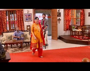 8.3K views · 231 reactions | Saat Ayahnya berusaha meminta maaf, Durga mulai memata matai Rishi. Waduh, semoga saja Durga gak kenapa kenapa dan segera menemukan kebenarannya ya, mimin jadi degdegkan banget deh, jangan sampai kelewatan ya #MeriDurga hanya di #Antv | ANTV | Facebook