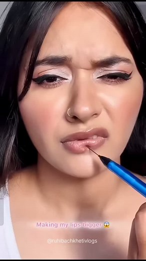 8.2M views · 7K reactions | Don't try this hack  #trendingshorts #trendinghacks #lipplumping #hack #makeuptutorial #makeup #shorts #shortvideo #viralvideos #viralhacks #shortsfeed #usefulhacks | Ruhi Bachkheti Vlogs | Facebook