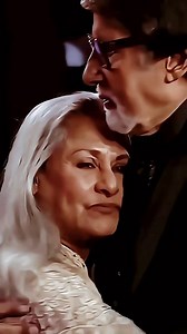 276K views · 7.5K reactions | hum bhul gaye re  har baat magar tera pyar #bollywood #70s80s90smusichits #sadabaharnagme #love #viral #trending #reels #hindisong | Mahfooz Hasan | Facebook