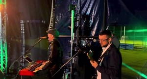 T - 6 days 👀 Derek Warfield and the Young Wolfe Tones live Saturday 20th of Jan. It’s the bands last gig before they jet off to the USA 🇺🇸 Contact us today on (091) 880088 to secure your tickets 🎟️ | Lough Rea Hotel & Spa