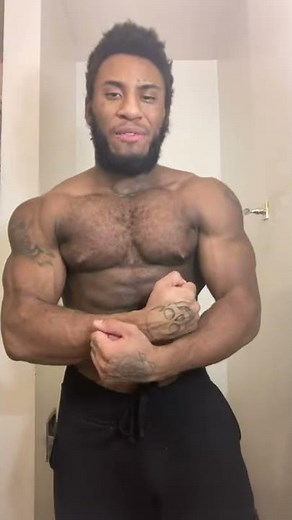 Pec Bounce Muscle Flex