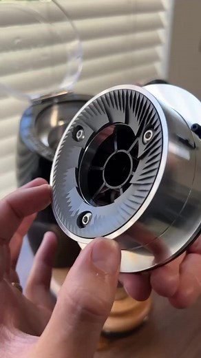 19K views · 801 reactions | Espresso with the Niche Duo and Flair 58+ Coffee Cravings HQ . . . . #foryou #cafe #coffeelife #barista #chiangmai #mocha #milk #blacksinglecoffee #doppio #hotcoffee #hot #black #freepour #coffeeloves #thailand #espresso #espressomachine #قهوة #تطوان #coffeelover #المغرب #طنجة #اسبريسو #egypt #algeria #abudhabi #españa #france #saudiarabia #qatar | Coffee Cravings HQ | Facebook