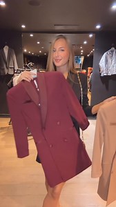 Les robes smoking font leurs arrivées ❤️ Juste MAGNIFIQUE ! ❤️ | Hotel Store