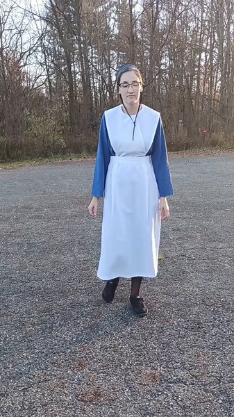 Amish Women Church Attire Revealed