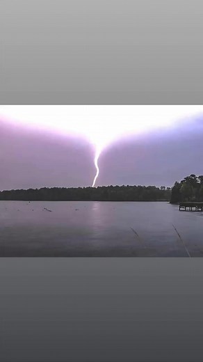 I got these over the Lake tonight! Close stuff. Check out the last strike, zoom in on the top . It exploded too close to capture!! Hampton SC.#Lightningman ⚡️⚡️⚡️ | Doug Noll