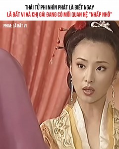 112K views · 689 reactions | Sáng sớm còn mặc đồ ngủ là hỉu gòi ---------- "Lã Bất Vi" | Đón xem hằng ngày trên page Lẩu Phim | Bản quyền khai thác nội dung thuộc về Lẩu Phim #MIMLBV #LauPhim #phimtrungquoc #phimcotrang #phimhay | Lẩu Phim | Facebook