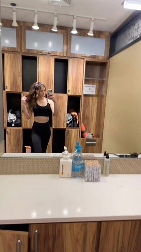 Shayna Loren on Instagram: "A day in the life 😊 Sunday edition #adayinthelife #entrepreneurship #collegegirls #college"