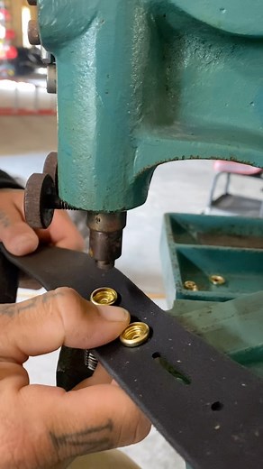 10K views · 52 reactions | Making heavy duty 10oz leather belts. This is the process of putting the buttons together so you have the option to change your belt buckle out. ⚡️ #leatherwork #leathergoods #leathercrafting #leathercraft | Rusty Butcher | Facebook