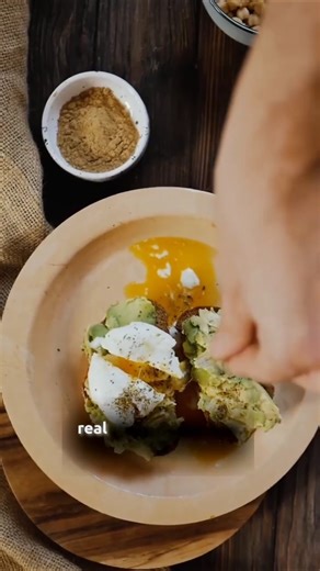 The Shocking Decline of Men’s Testosterone Levels 📉 #menshealth #testosterone #selfimprovement