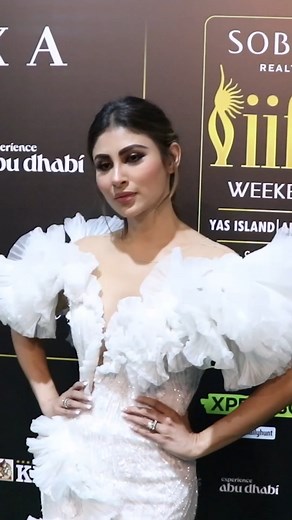 HOTNESS AND CLASSY 💖 MOUNI ROY WITH HUSBAND 👩‍❤️‍💋‍👨 AT THE GREEN CARPET OF IIFA FROM ABU DHABI #mouni #mouniroy #biscoottv #iifa #iifaawards #iifadubai #bollywoodstars #bollywoodcelebrities #iifaawrdsshow #abudhabi #iifaawards2023 #bollywood #awardshow #bollywoodawardshow #bollywoodstarts #bollywoodstarperformance #danceperformance #IIFA2023 #IIFAONYAS #YasIsland #InAbuDhabi #NEXASCNG | Biscoot TV