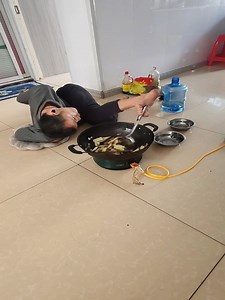 Paralysis Man Cooking Food With His Legs Pity Him | Verrell Bramasta
