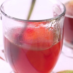 How to make HOMEMADE 2 coloured sugar-free gummies ... (NO Maltitol + NO sugars). ✅ GET THE RECIPE: https://www.ditchthecarbs.com/sugar-free-gummies/ << | Low Carb Keto Diet | Facebook