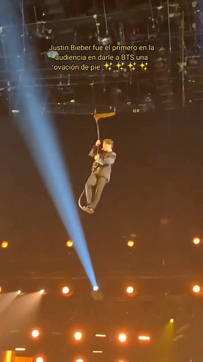 Justin Bieber Stands Up for BTS at Grammys 2022