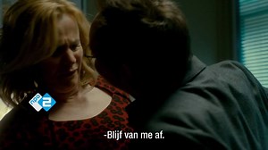 Een wetenschapper raakt verstrikt in een liefdesaffaire met dodelijke gevolgen. Kijk nu de bloedstollende thrillerserie Apple Tree Yard: npo.nl/apple-tree-yard/08-01-2018/POW_03425152 | NPO Start