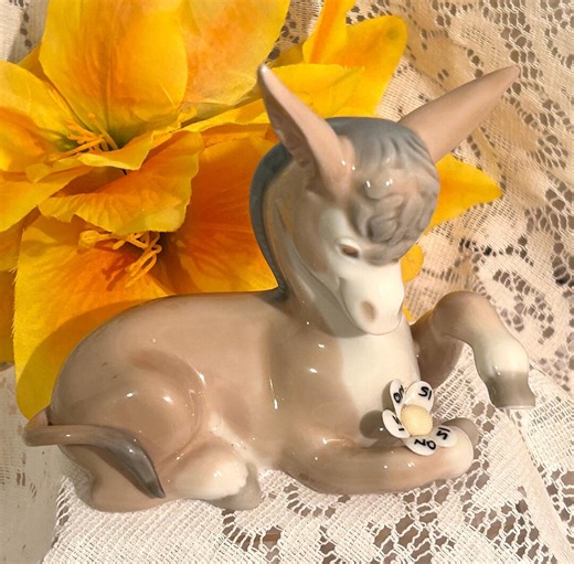 Lladro Porcelain Glazed Donkey in Love #4524 ~lladro Animals Collection Donkey With Loves Me Not Flower - Etsy